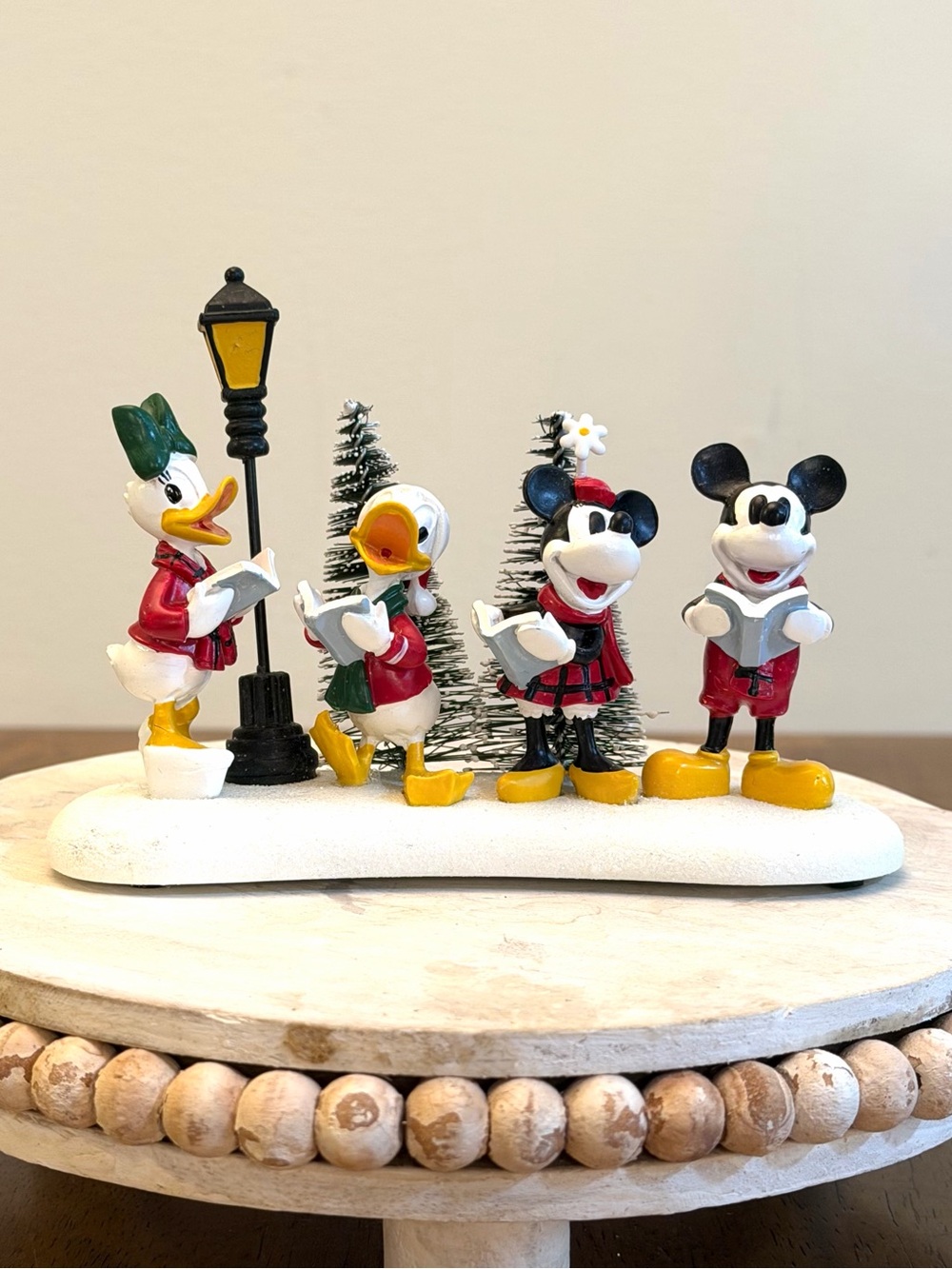 Disney Mickey & Friends Christmas Carolers Figurine 2022